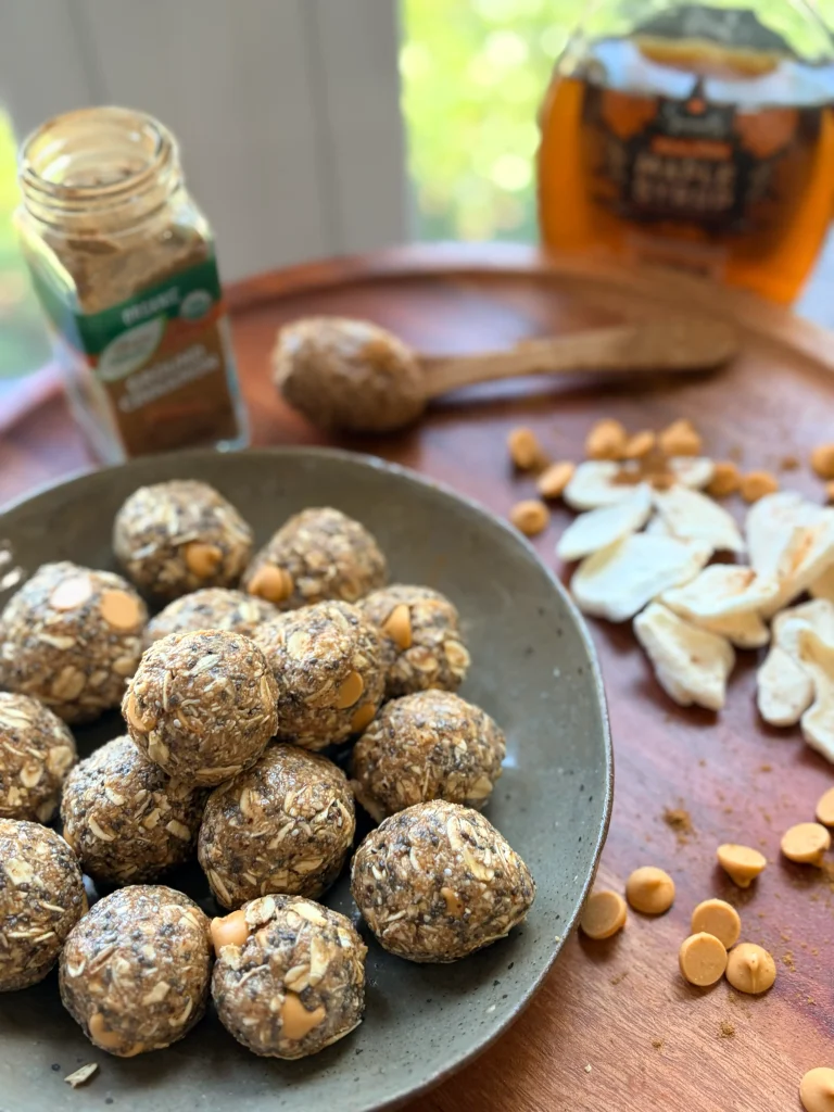Cinnamon caramel apple protein balls.